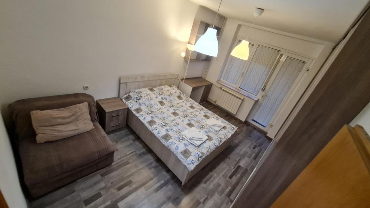 Center Cosy Apartment Скоп'є Екстер'єр фото