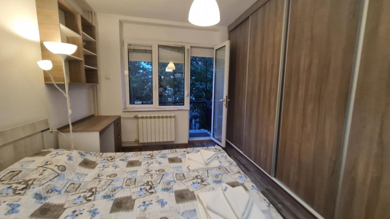 Center Cosy Apartment Скоп'є Екстер'єр фото